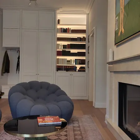 Deluxe-suite In Der Privaten Residenz 아파트