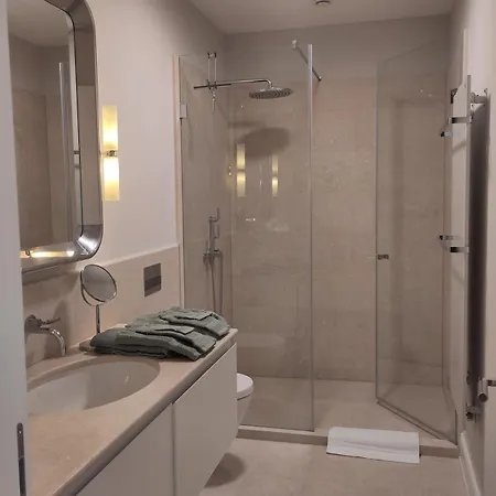 Deluxe-suite In Der Privaten Residenz 아파트 하일리겐담